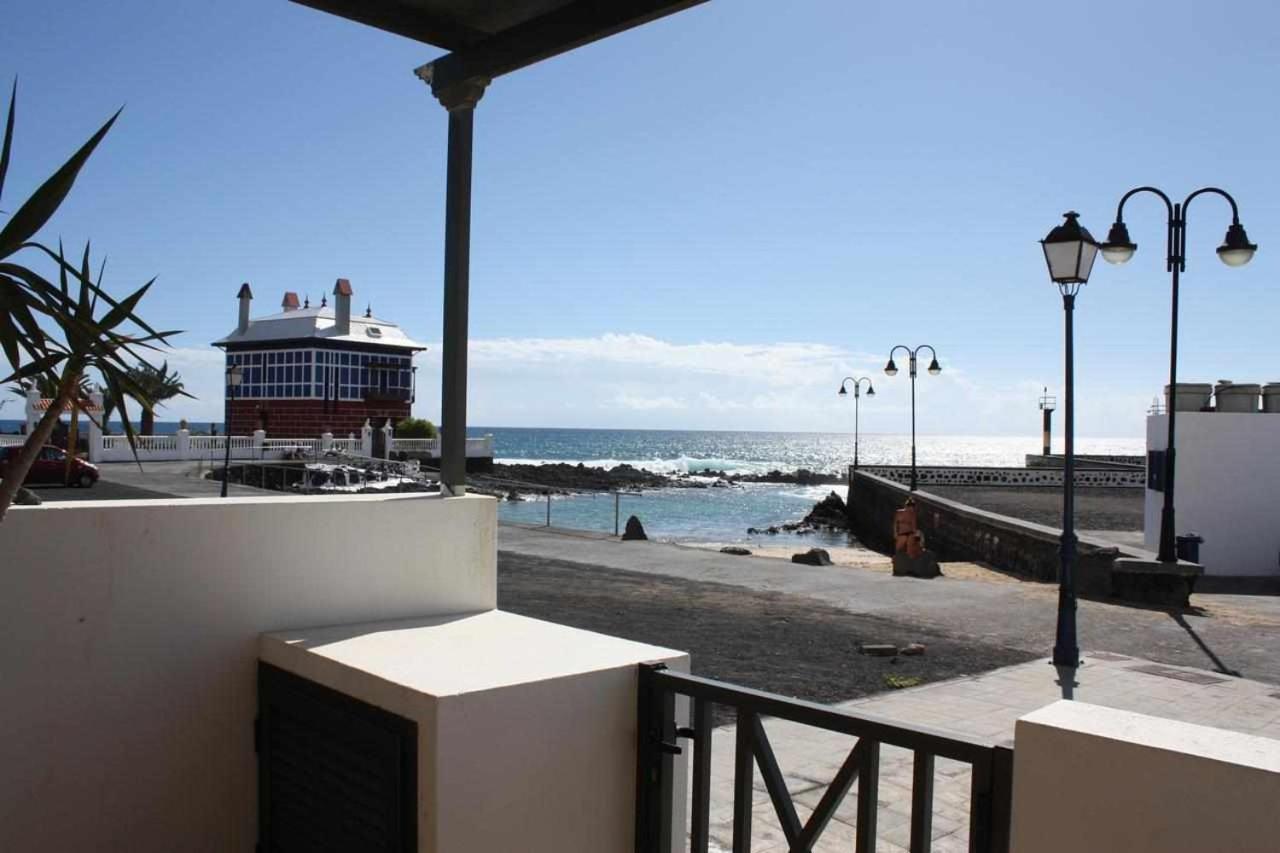 Apartamentos El Charcon Arrieta  Bagian luar foto