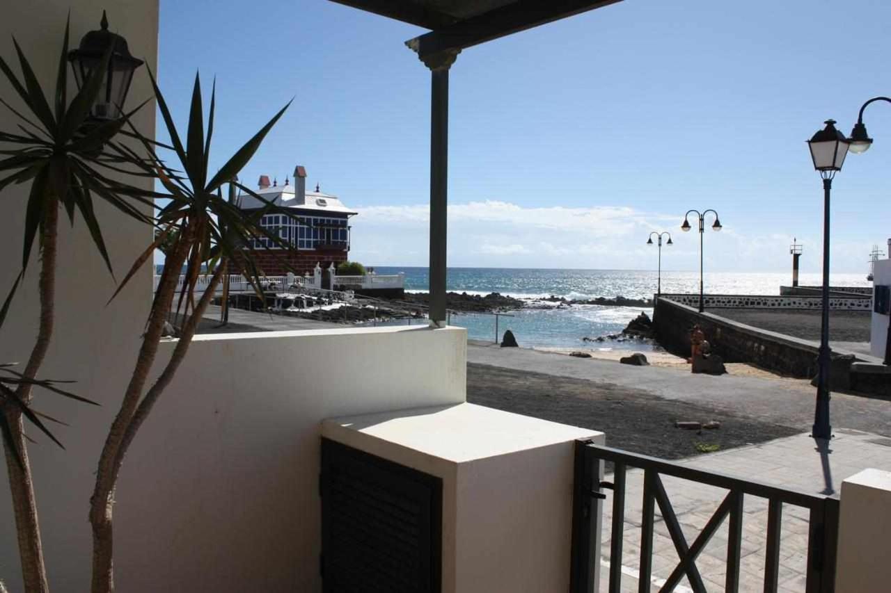 Apartamentos El Charcon Arrieta  Bagian luar foto